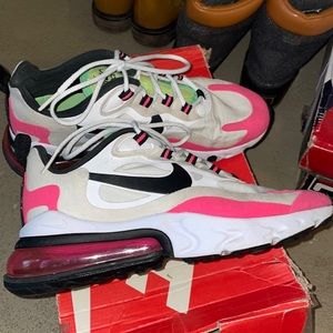Nike air max 270 react size 7 women